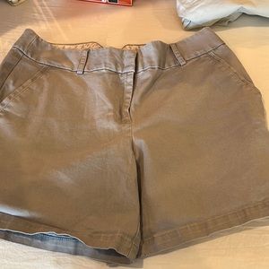 Loft shorts size 8